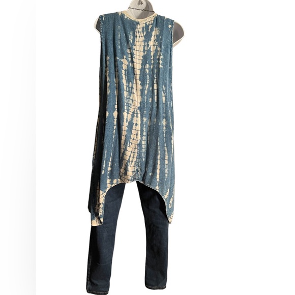 NWT.  VEST/CARDIGAN by Sacred Threads   S/M.    BL/RD 04 - Picture 3 of 5